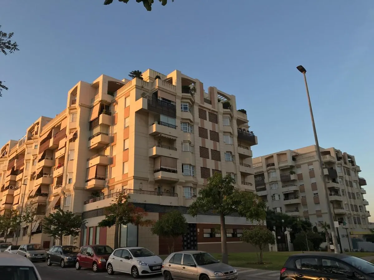 Apartamento Teatinos Con Piscina Espectacular, Aire Acondicionado En Salon-Comedor Y Ventiladores En Habitaciones Malaga 0*,  Spain
