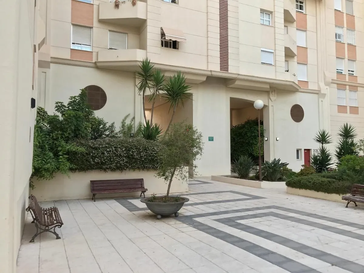Apartamento Teatinos Con Piscina Espectacular, Aire Acondicionado En Salon-Comedor Y Ventiladores En Habitaciones Malaga Apartment